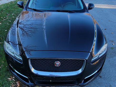 Used 2016 Jaguar XJ Supercharged image 15