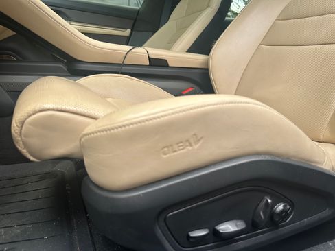 Used 2021 Porsche Taycan Turbo S image 14