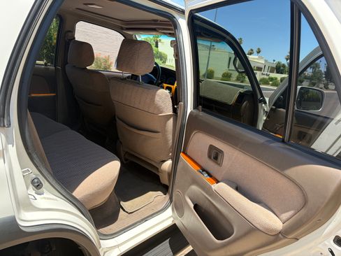 Used 1998 Toyota 4Runner SR5 AWD/4WD image 13