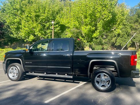 Used 2015 GMC Sierra 2500 SLT w/ Duramax Plus Package AWD/4WD image 1