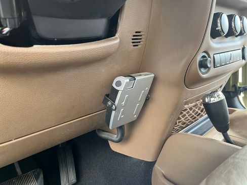 Used 2013 Jeep Wrangler Unlimited Rubicon w/ Connectivity Group image 14