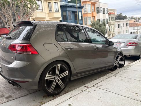 Used 2015 Volkswagen Golf R 4-Door image 12