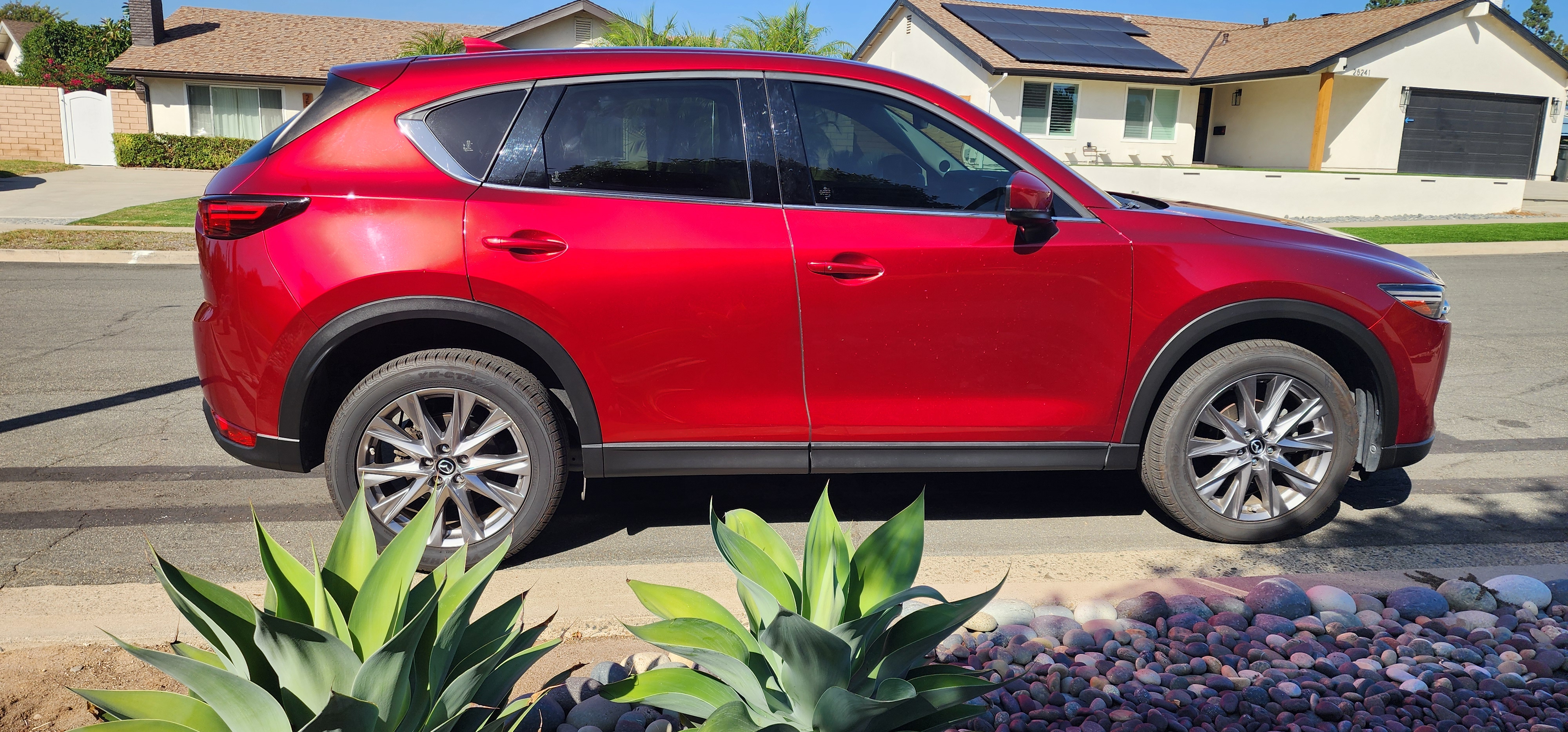 Used 2020 MAZDA CX-5 Grand Touring FWD image 1