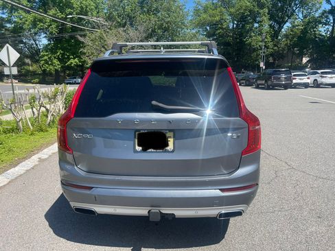 Used 2016 Volvo XC90 T8 Momentum w/ Protection Package AWD/4WD image 5