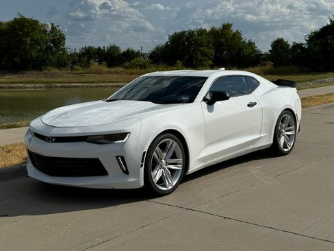 Used 2017 Chevrolet Camaro LT w/ RS Package RWD image 13