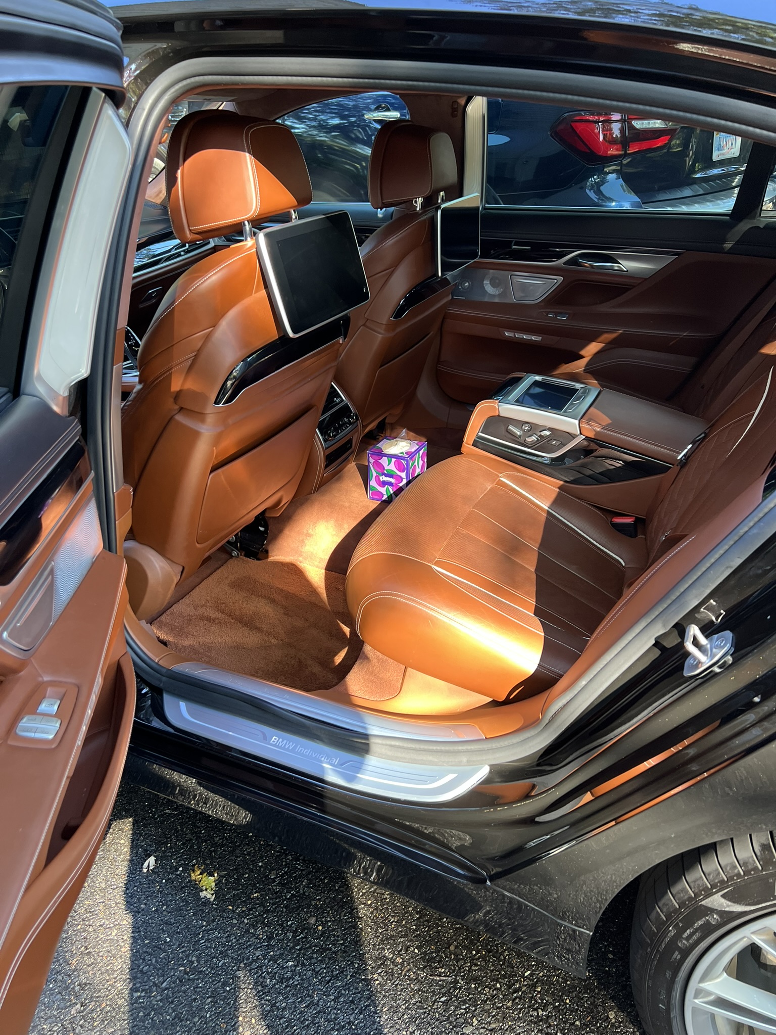 Used 2016 BMW 750i xDrive AWD/4WD image 9