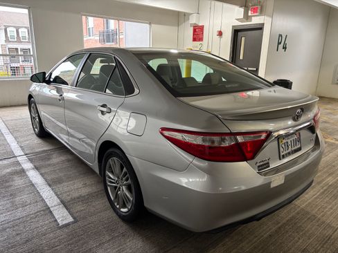 Used 2015 Toyota Camry SE w/ Protection Package image 6