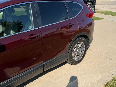 Used 2017 Honda CR-V EX-L image 2