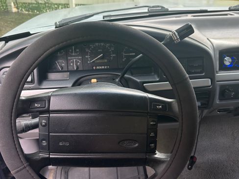 Used 1995 Ford F150 XL AWD/4WD image 10