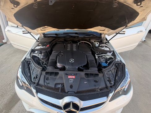 Used 2015 Mercedes-Benz E 400 4MATIC Coupe image 10