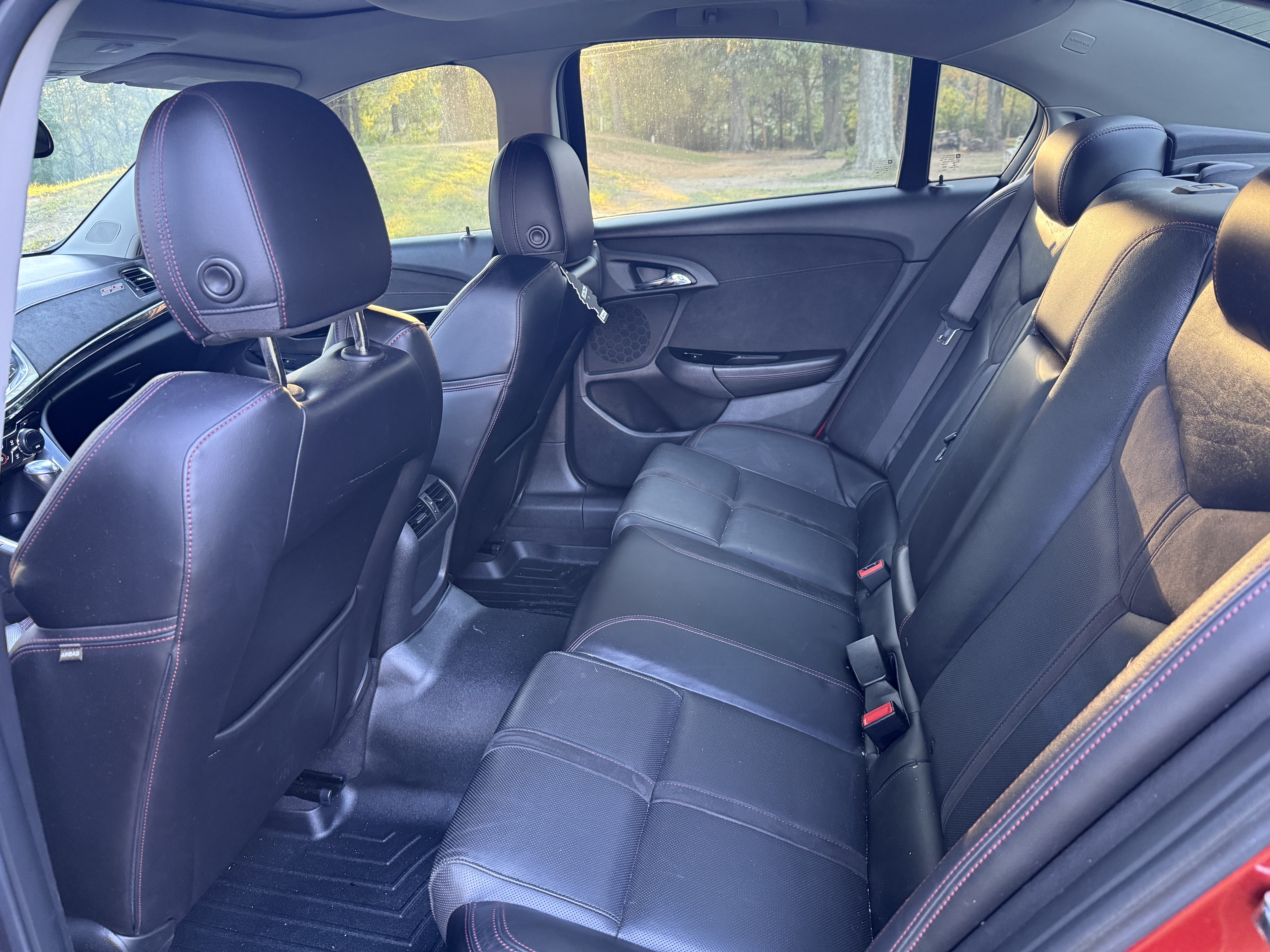 Used 2015 Chevrolet SS RWD image 11