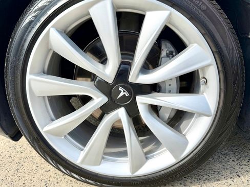 Used 2017 Tesla Model 3 Long Range RWD image 18