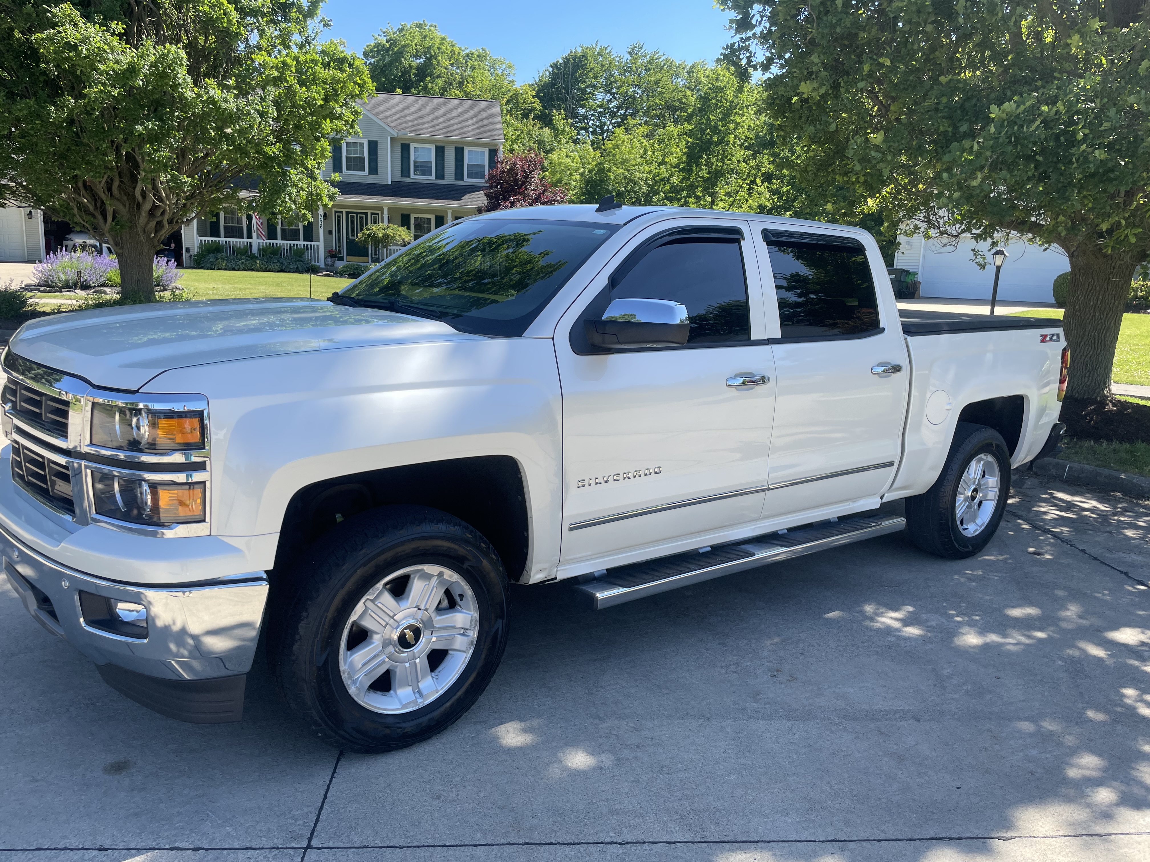 Used 2014 Chevrolet Silverado 1500 LTZ Z71 w/ LTZ Plus Package AWD/4WD image 5