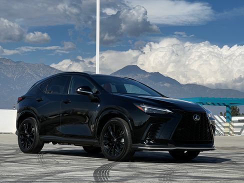 Used 2022 Lexus NX 450h+ F Sport image 8