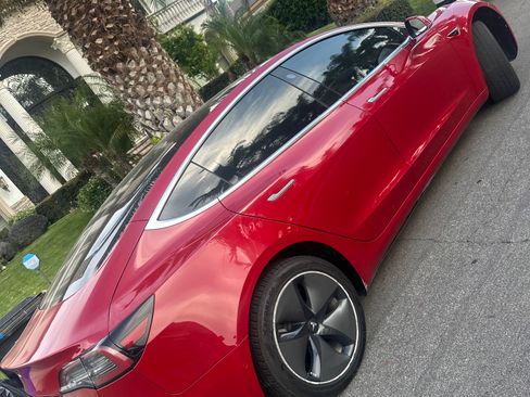 Used 2018 Tesla Model 3 Long Range image 8