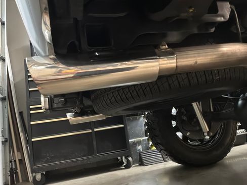 Used 2017 GMC Sierra 1500 SLT w/ Suspension Package, Off-Road AWD/4WD image 20
