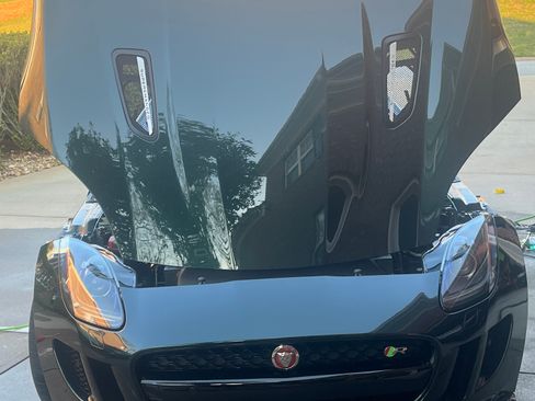 Used 2017 Jaguar F-TYPE R AWD/4WD image 18