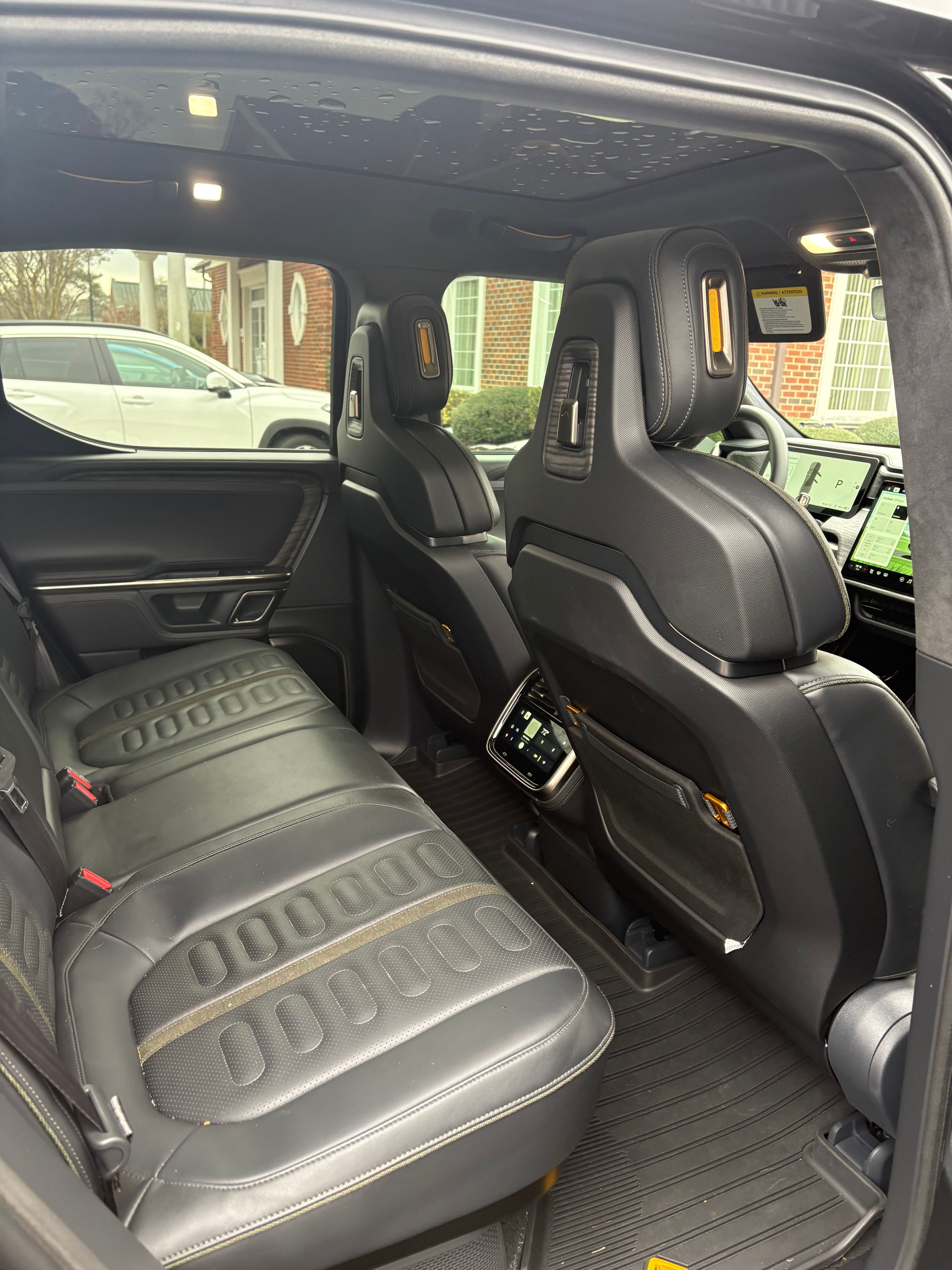 Used 2022 Rivian R1T Launch Edition AWD/4WD image 7