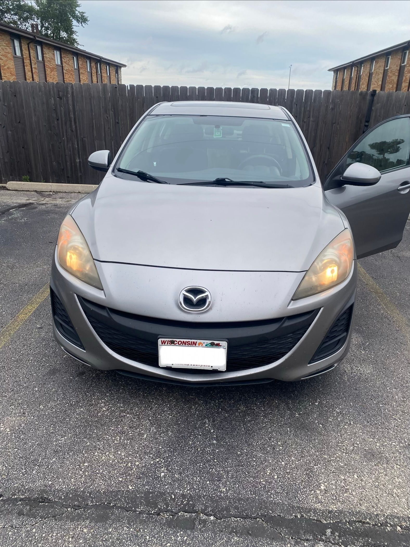 Used 2011 MAZDA MAZDA3 i Touring FWD image 1