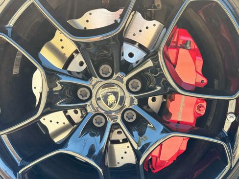 Used 2017 Lamborghini Huracan LP 580-2 image 21