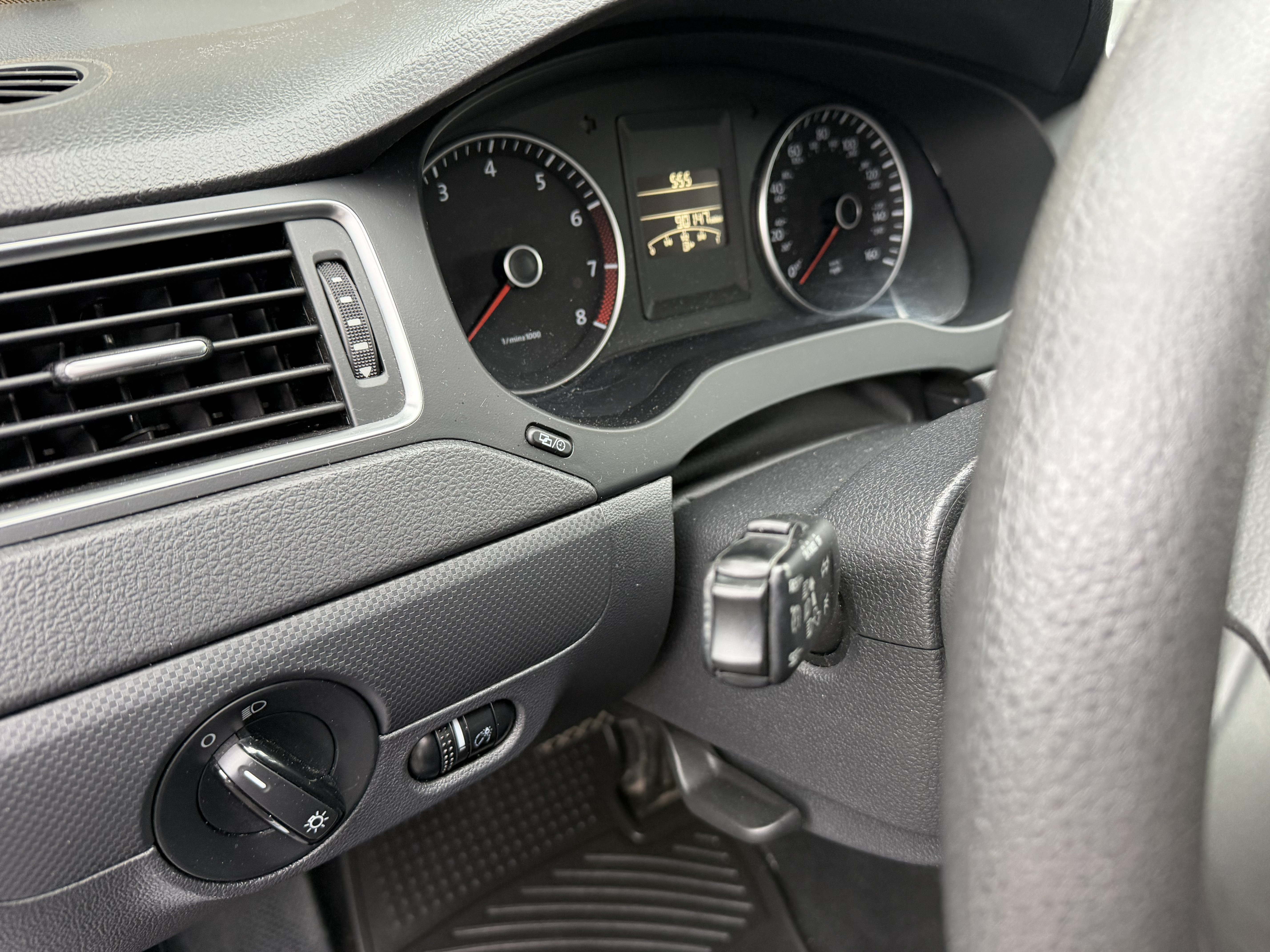 Used 2014 Volkswagen Jetta SE FWD image 11