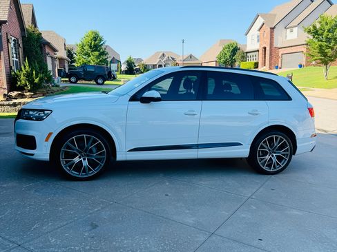 Used 2019 Audi Q7 3.0T Prestige w/ Prestige Package AWD/4WD image 1