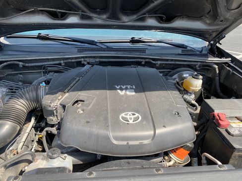 Used 2011 Toyota Tacoma 4x4 Double Cab w/ TRD Sport Pkg w/JBL Audio image 14