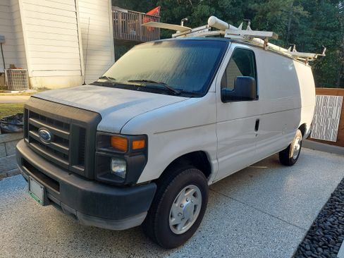 Used 2011 Ford E-150 and Econoline 150 w/ PWR Group image 1