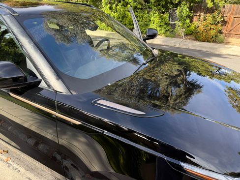 Used 2020 Land Rover Range Rover Velar R-Dynamic S image 2