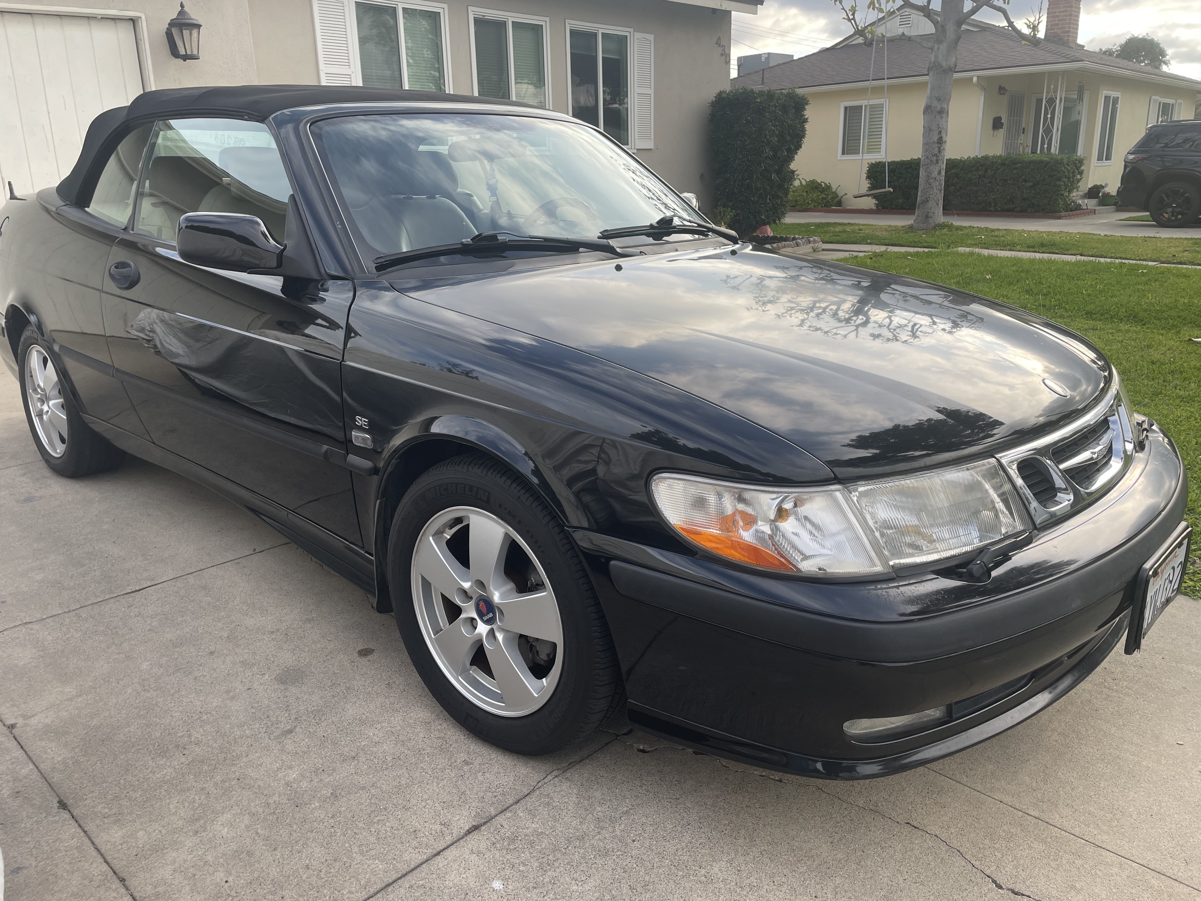 Used 2002 Saab 9-3 SE FWD image 1