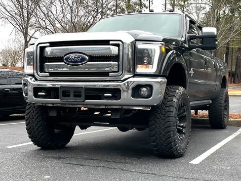 Used 2013 Ford F350 Lariat w/ Lariat Ultimate Pkg AWD/4WD image 2