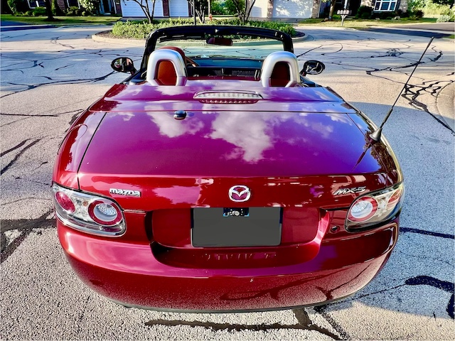 Used 2008 MAZDA MX-5 Miata Grand Touring w/ Interior Trim Pkg RWD image 4