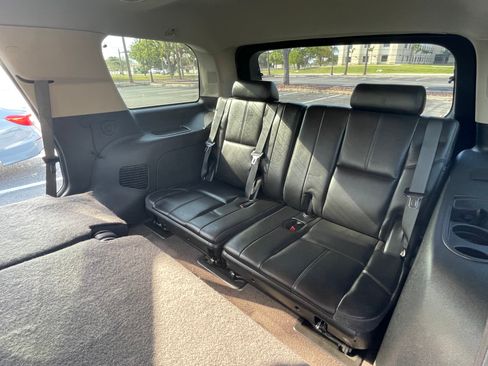 Used 2010 Chevrolet Tahoe 2WD Hybrid image 14