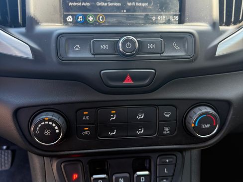 Used 2018 GMC Terrain SLE FWD image 12
