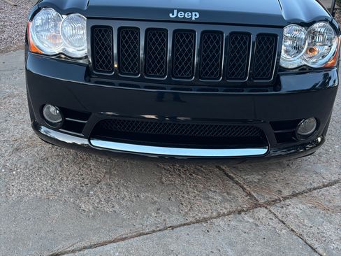 Used 2010 Jeep Grand Cherokee SRT8 w/ SRT Option Group I image 10
