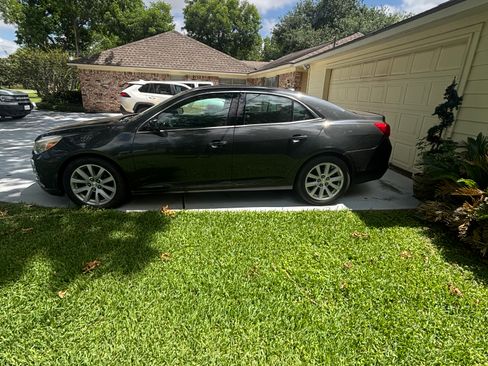 Used 2014 Chevrolet Malibu LT FWD image 1