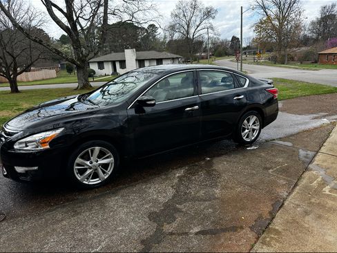 Used 2014 Nissan Altima 2.5 SL w/ Technology Package FWD image 1