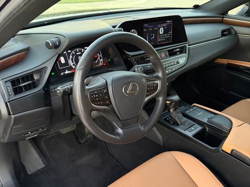 Used 2022 Lexus ES 350 w/ Premium Package FWD image 16