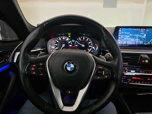 Used 2017 BMW 540i xDrive image 22