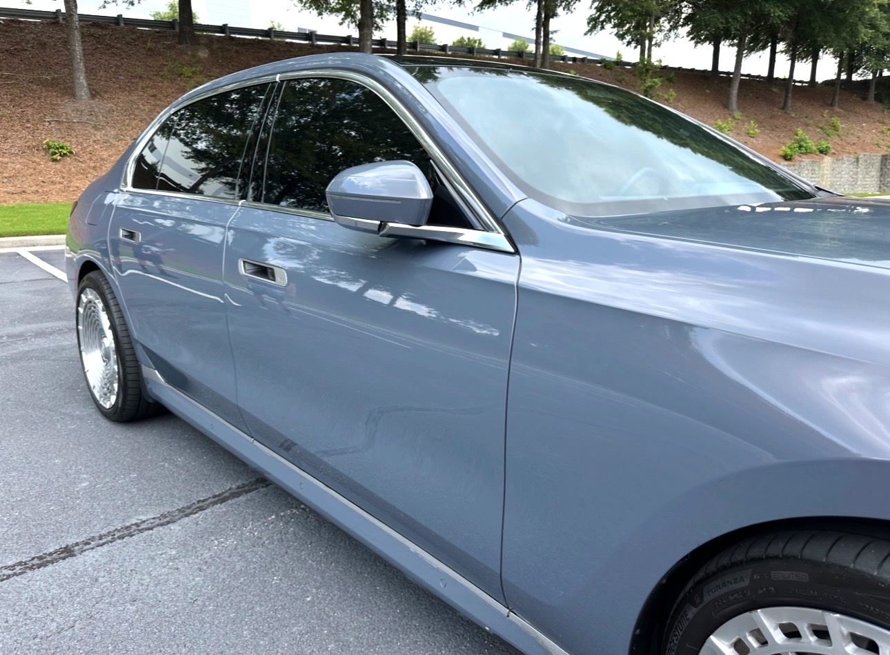 Used 2024 BMW i7 eDrive50 w/ M Sport Package RWD image 10