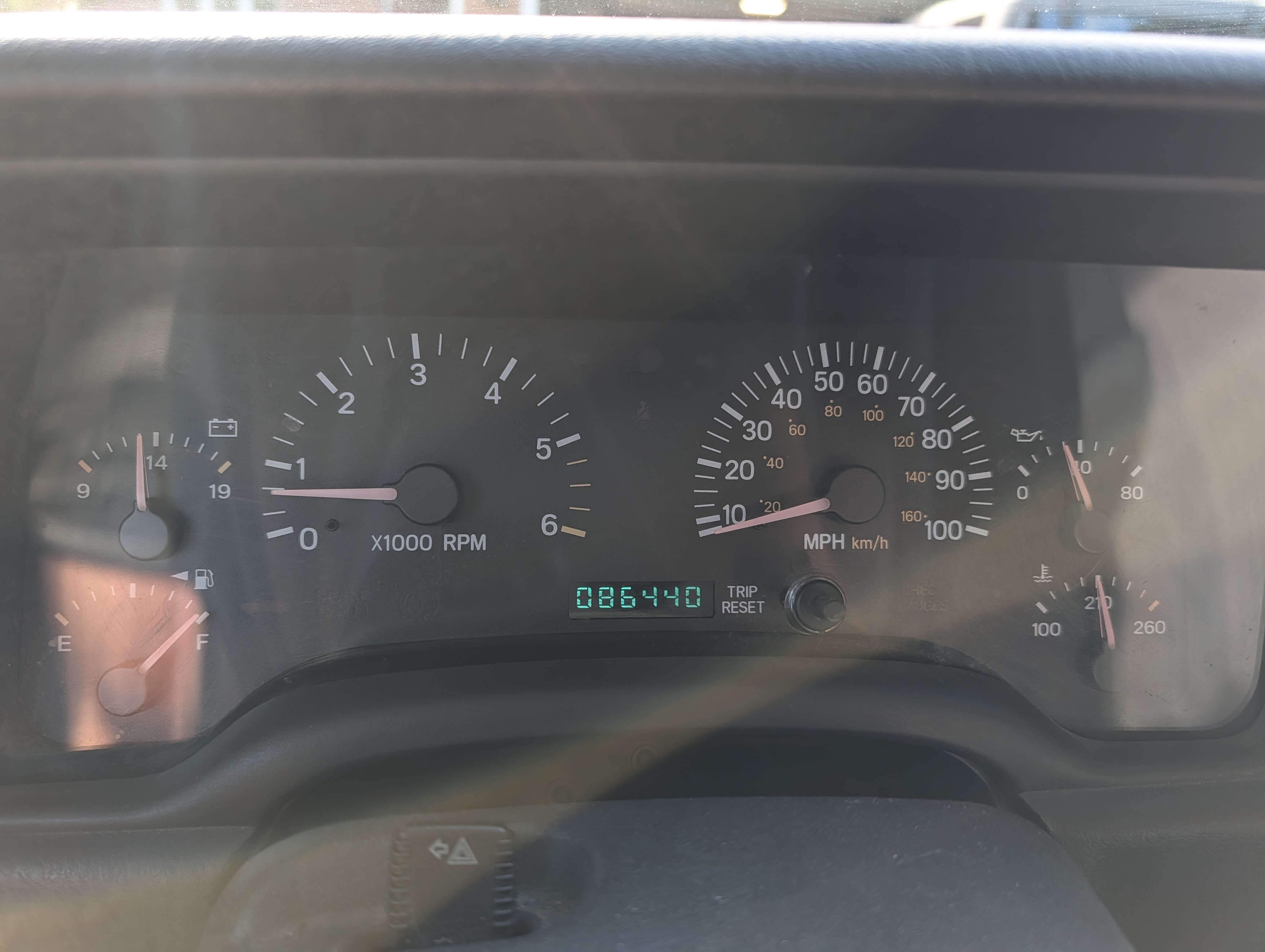 Used 2000 Jeep Cherokee Sport AWD/4WD image 5