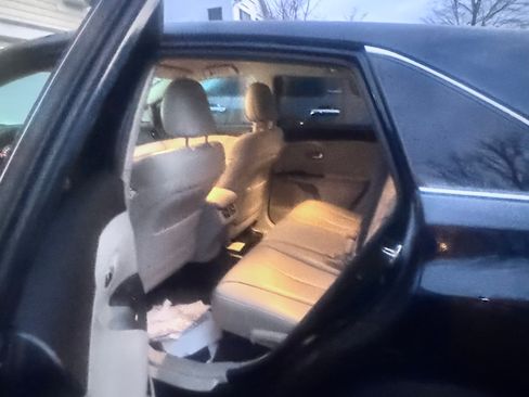 Used 2013 Toyota Venza XLE image 12