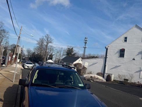 Used 2010 Ford Explorer Sport Trac XLT image 4