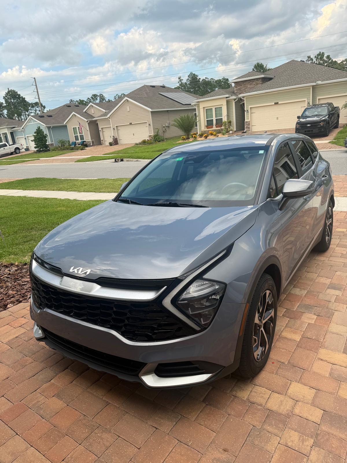Used 2023 Kia Sportage EX FWD image 1
