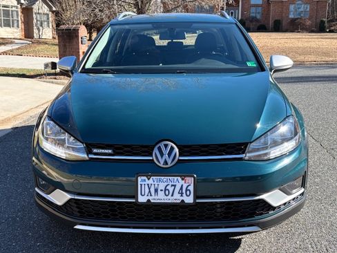 Used 2018 Volkswagen Golf Alltrack SE image 5