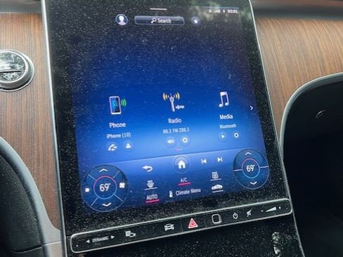 Used 2023 Mercedes-Benz C 300 Sedan image 13