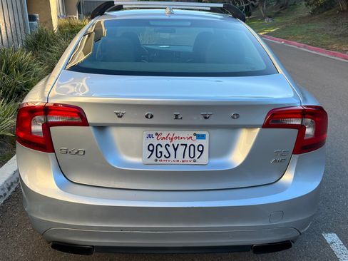 Used 2014 Volvo S60 T5 image 11