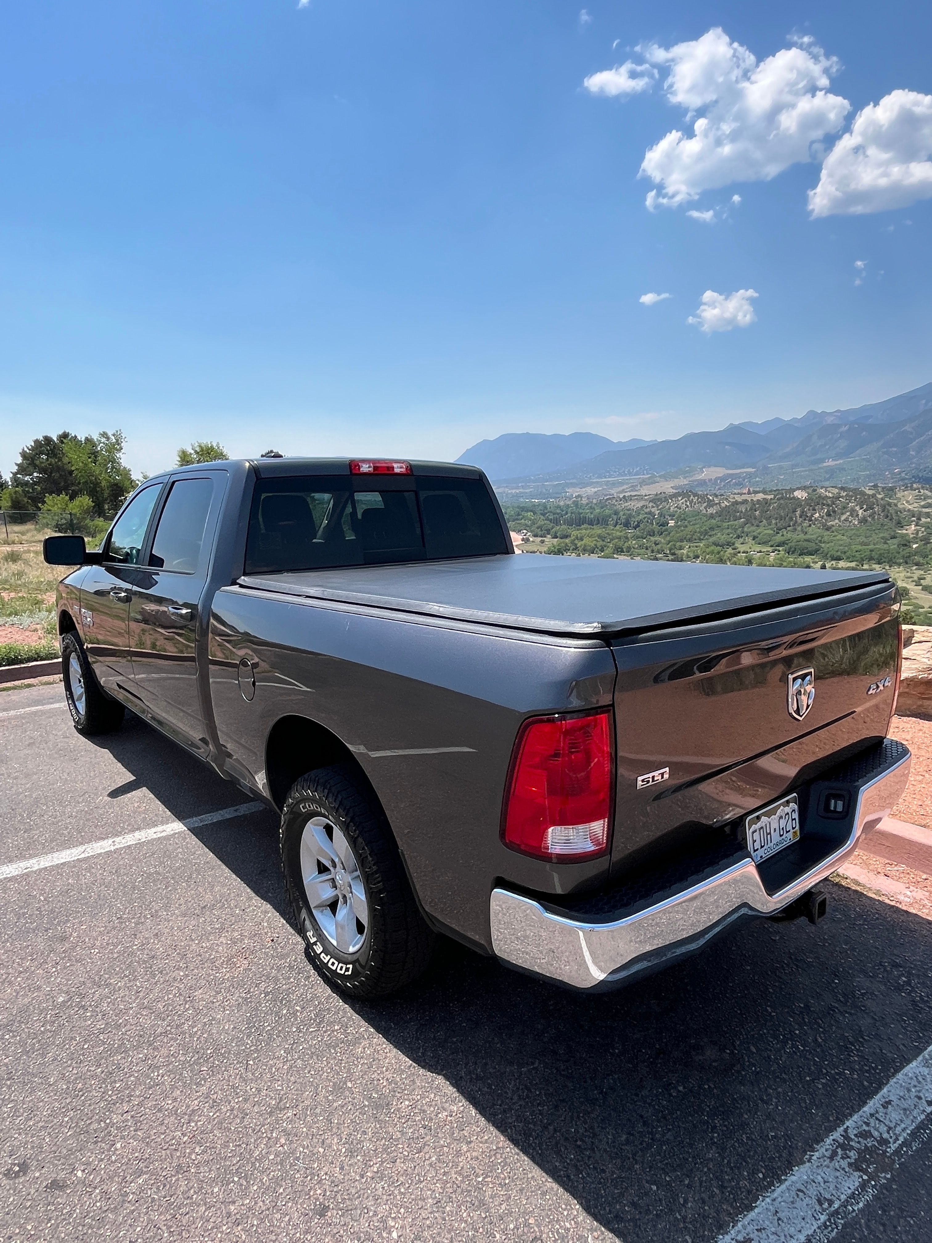 Used 2019 RAM 1500 Classic SLT AWD/4WD image 4