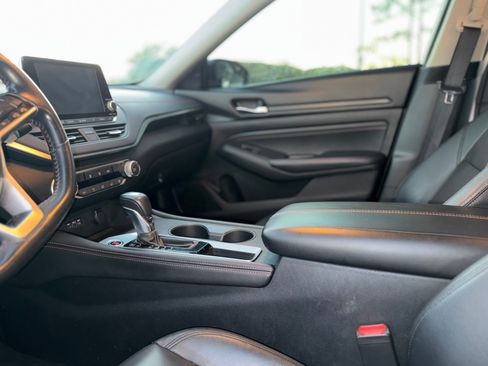 Used 2020 Nissan Altima 2.5 SR image 18