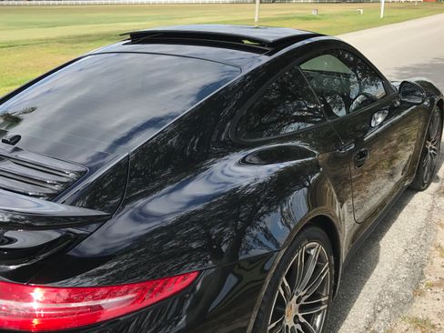 Used 2015 Porsche 911 4 Coupe AWD/4WD image 12